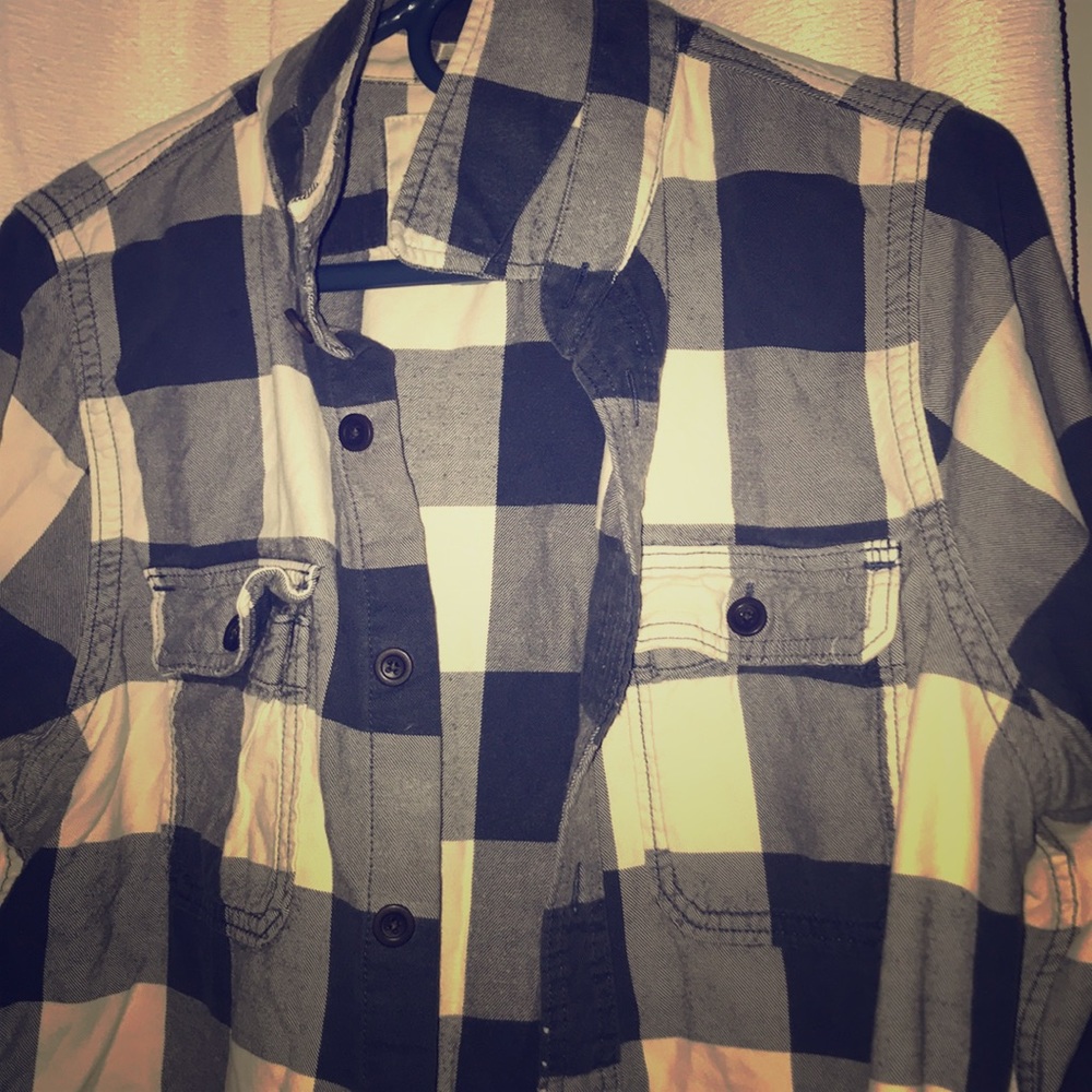Long sleeve plaid
